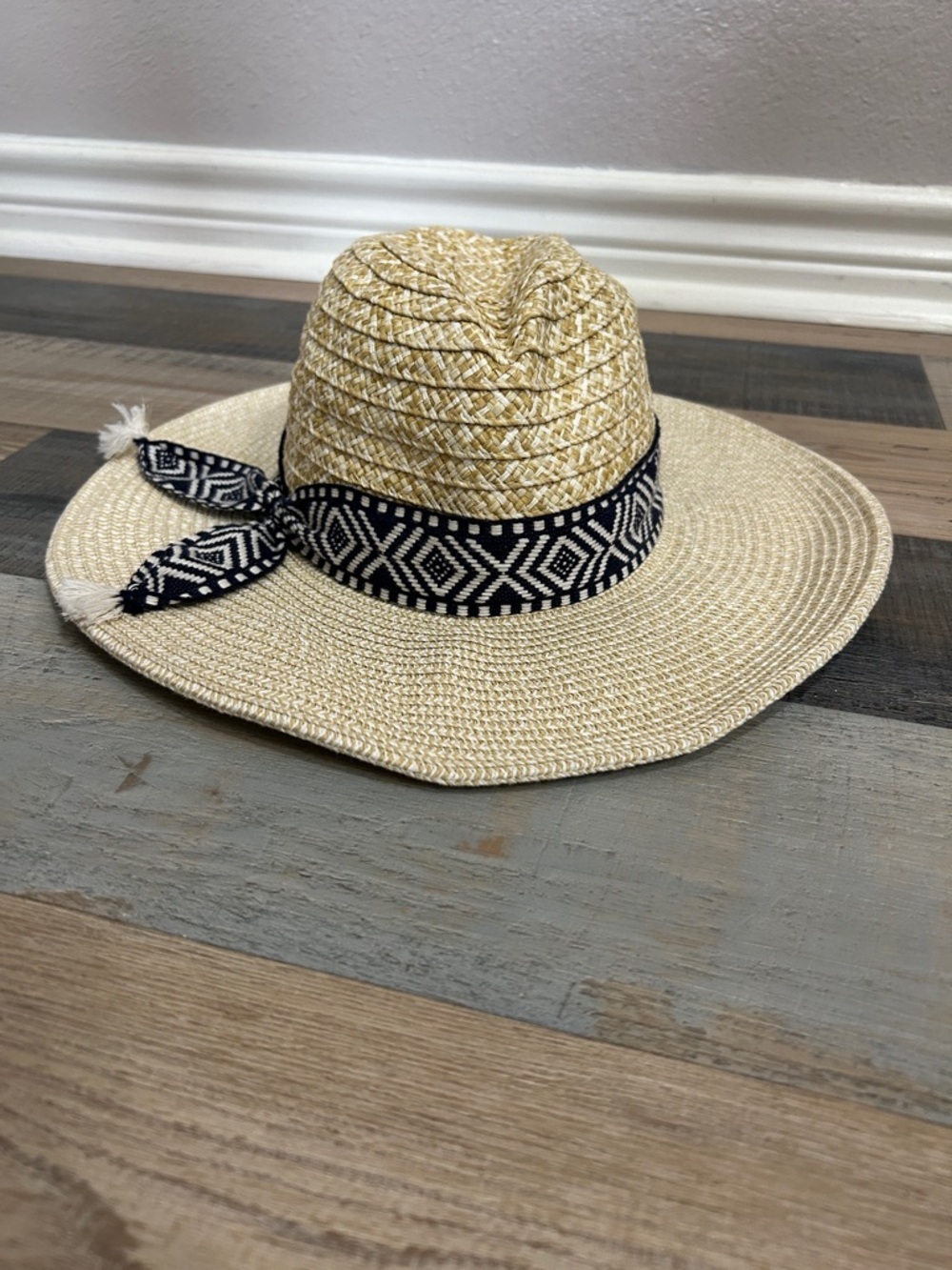 a.n.a Woman’s Natural Straw Sun Hat Navy Blue Geometric Band One Size Southwest